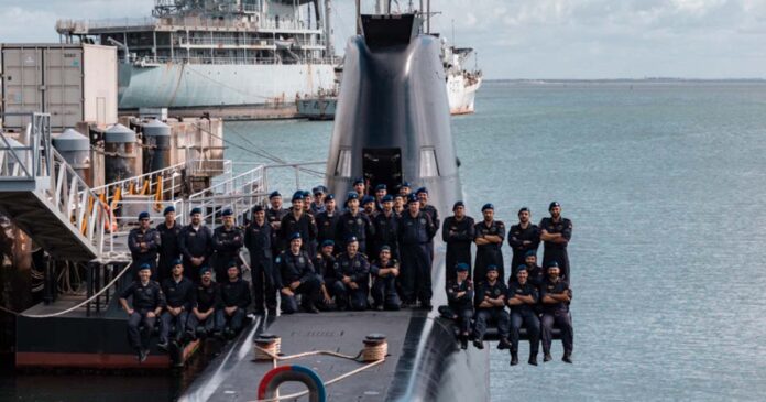 Submarino Arpão missão NATO