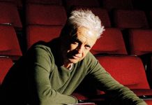 João Gil homenageado na Gala da Cap Magellan em Paris pelos seus 50 anos de carreira João Gil homenageado