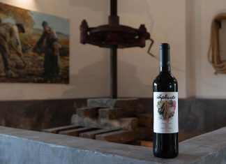 Implante Tinto 2023: Uma expressão autêntica do Alentejo Implante Tinto