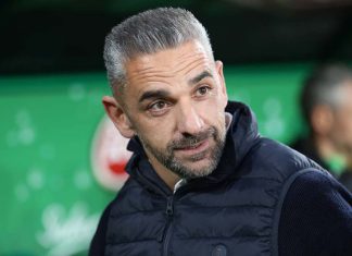 Sporting venceu o Farense e mantém-se isolado na liderança do campeonato Sporting Farense