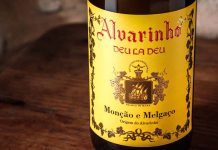 Alvarinho Deu-La-Deu: Excelência reconhecida com ouro e prestígio internacional Alvarinho Deu-La-Deu