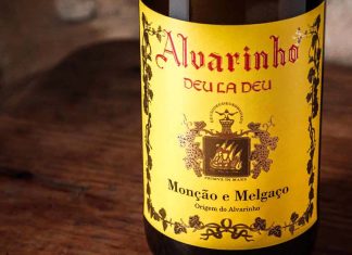 Alvarinho Deu-La-Deu: Excelência reconhecida com ouro e prestígio internacional Alvarinho Deu-La-Deu