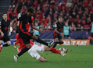 Benfica cai frente ao Barcelona e complica a vida na Liga dos Campeões Barcelona Benfica
