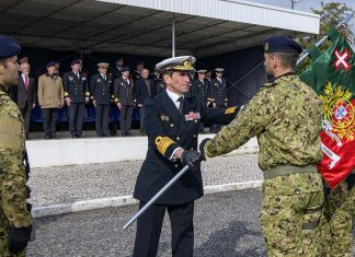 Fuzileiros receberam Estandarte Nacional para Missão na Lituânia Fuzileiros Lituânia