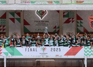 Sporting faz a dobradinha e ergue a Taça de Portugal no Jamor Taça de Portugal
