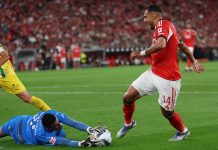 Benfica controla jogo e vence o Tondela por 3-0 no Estádio da Luz Benfica Tondela