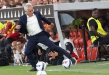 Benfica empata com o Rio Ave na estreia de Mourinho na Luz Mourinho Benfica