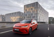 Híbrido plug-in com mais de 1.000 km de autonomia: BYD estreia tecnologia que chega à Europa Híbrido plug-in