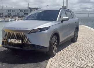 OMODA 7 chega a Portugal com mais de 1.200 km de autonomia e tecnologia híbrida plug-in OMODA 7