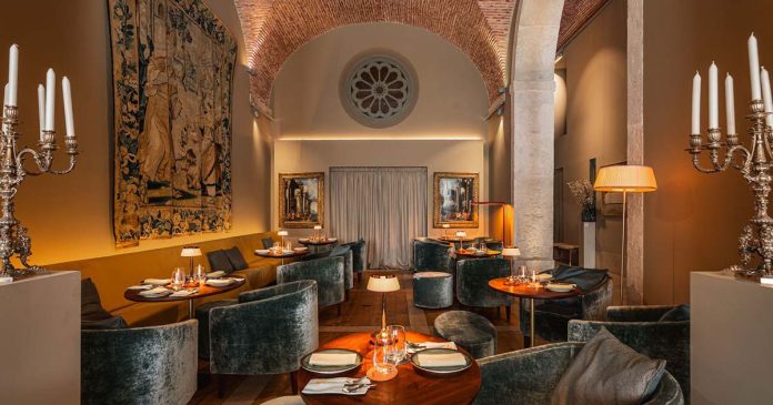The Lisbon Club 55 The Lisbon Club 55