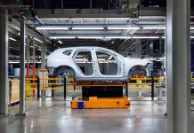 Volvo EX60 leva o aço reciclado das siderurgias para a produção automóvel em série Volvo EX60