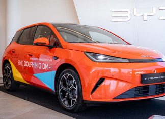 BYD DOLPHIN G: o híbrido plug-in que promete mudar o segmento dos compactos Vista de perfil do BYD DOLPHIN G DM-i, o novo híbrido plug-in da marca desenvolvido para o segmento B europeu.