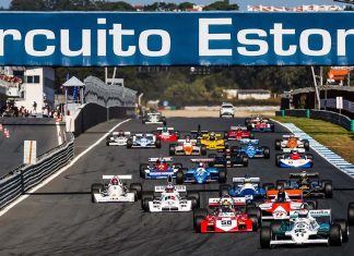Estoril Classics celebra 10 anos com alguns dos mais lendários automóveis da competição Monolugares históricos durante uma corrida do Estoril Classics no Autódromo do Estoril.