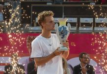 Final do Estoril Open 2026: Luca Van Assche conquista o primeiro título ATP em Portugal Luca Van Assche beija o troféu após conquistar a final do Estoril Open 2026