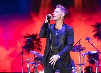 Douro & Porto Wine Festival: O maior festival de vinhos do Douro confirma regresso para 2027 Ronan Keating no Palco Douro durante o Festival de Vinhos do Douro no Cais de Cambres
