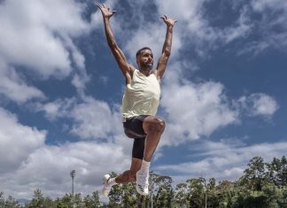 Último salto de Nelson Évora: campeão olímpico prepara a despedida das pistas Último salto de Nelson Évora durante um treino de preparação para a despedida da carreira competitiva