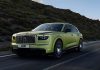 Bentley Torcal elétrico estreia 888 CV e leva a marca para uma nova era Bentley Torcal elétrico em andamento numa estrada, visto de frente em perspetiva de três quartos