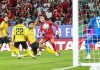 Portugal – Gales termina com vitória portuguesa no arranque da Liga das Nações Portugal - Gales: Cristiano Ronaldo disputa a bola na área, diante dos defesas galeses e do guarda-redes Danny Ward