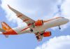 Saldos easyJet regressam com descontos até 20% para viajar pela Europa e África Saldos easyJet com avião da companhia em voo