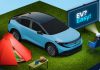 Série da Nissan explica os segredos da mobilidade elétrica Nissan EV elétrico junto a tenda e equipamento de lazer na série da Nissan EV? Easy!