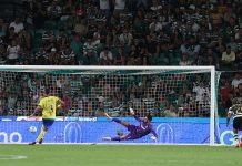 Sporting empatou em Alvalade após dominar a primeira parte Sporting empatou em Alvalade com José Fontán a marcar de penálti para o Arouca