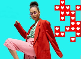 Fidelização LikeMe passa a reconhecer avaliações de produtos na Perfumes & Companhia Campanha de Fidelização LikeMe com mulher de blazer vermelho sobre fundo turquesa e elementos gráficos com corações