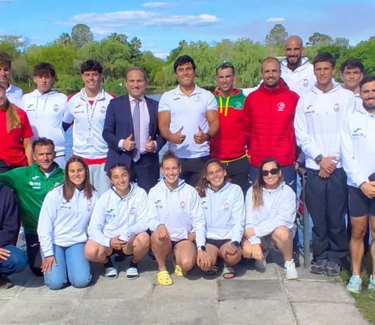 Mundial de Maratona coloca Portugal à prova na Argentina com dois títulos para defender Seleção portuguesa de canoagem reunida na Argentina com o embaixador de Portugal, antes do Mundial de Maratona