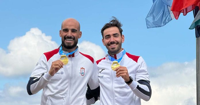 Portugal no Mundial de Maratona com Rui Lacerda e Ricardo Coelho Portugal no Mundial de Maratona: Rui Lacerda e Ricardo Coelho exibem as medalhas de ouro conquistadas em C2 sénior
