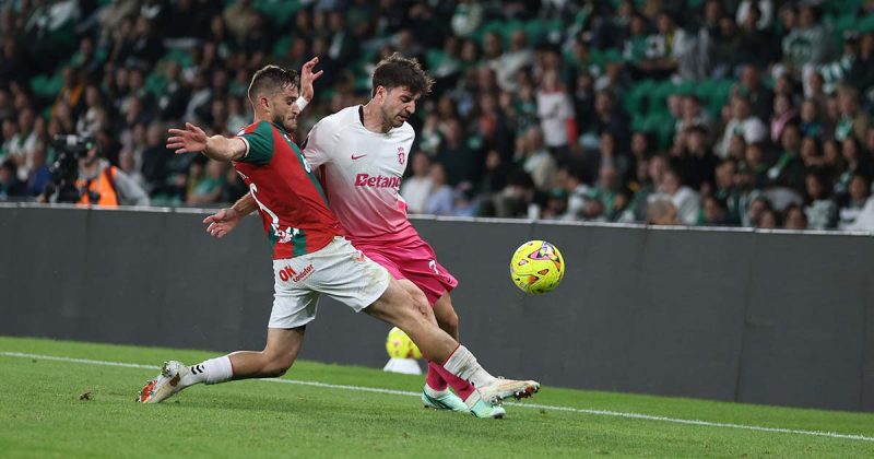 Sporting venceu o Mar&iacute;timo por 2-1 na Ta&ccedil;a da Liga, num encontro disputado em Alvalade