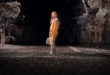 Volvo e inteligência artificial criam acidentes que nunca aconteceram para evitar os reais Volvo e inteligência artificial ilustradas por uma figura humana num cenário virtual de simulação.